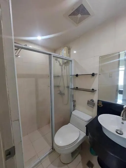 Deluxe Corner Studio Stamford Mckinley Hill Manila Apartamento